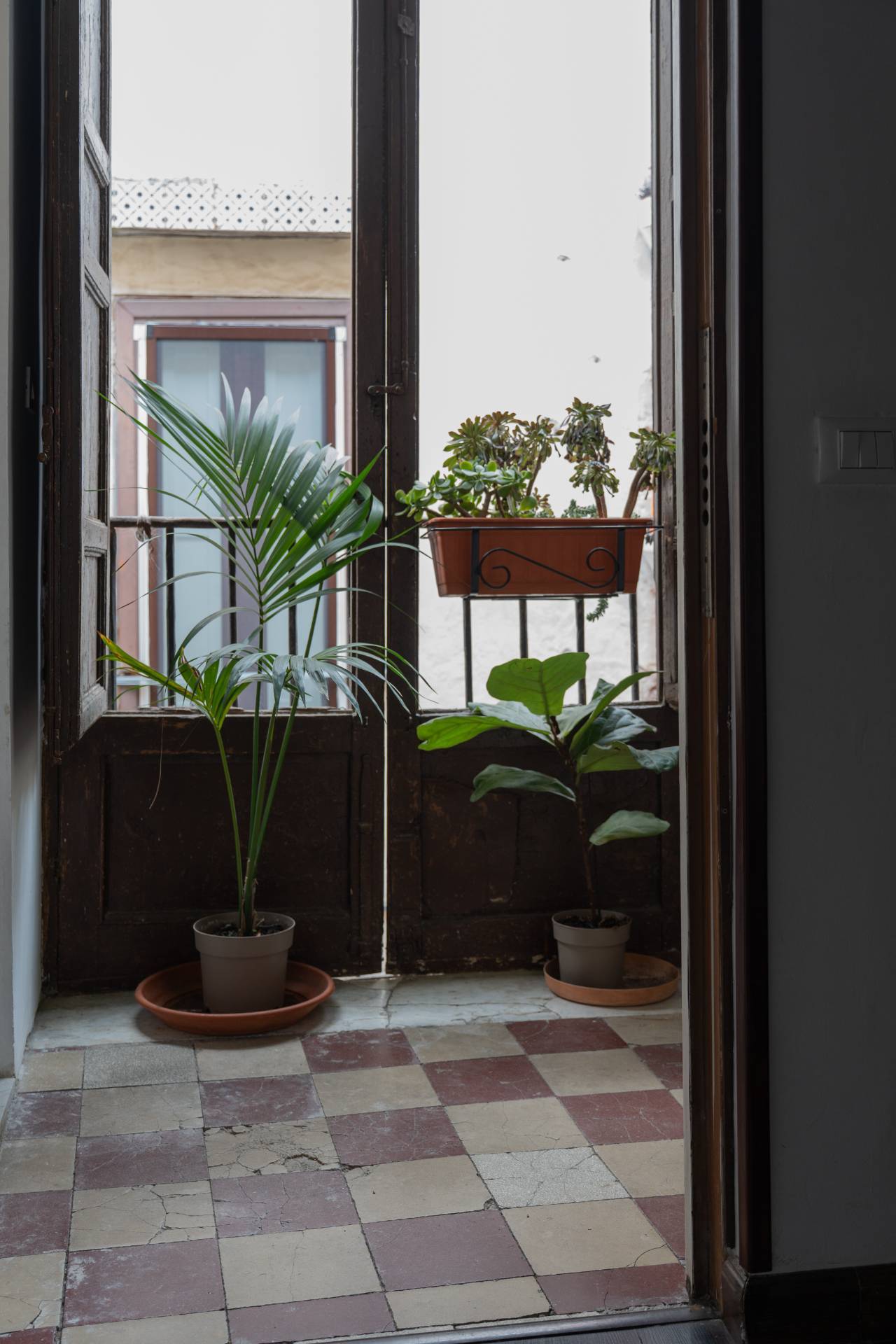 TRILOCALE IN PALAZZO STORICO ZONA CENTRO
