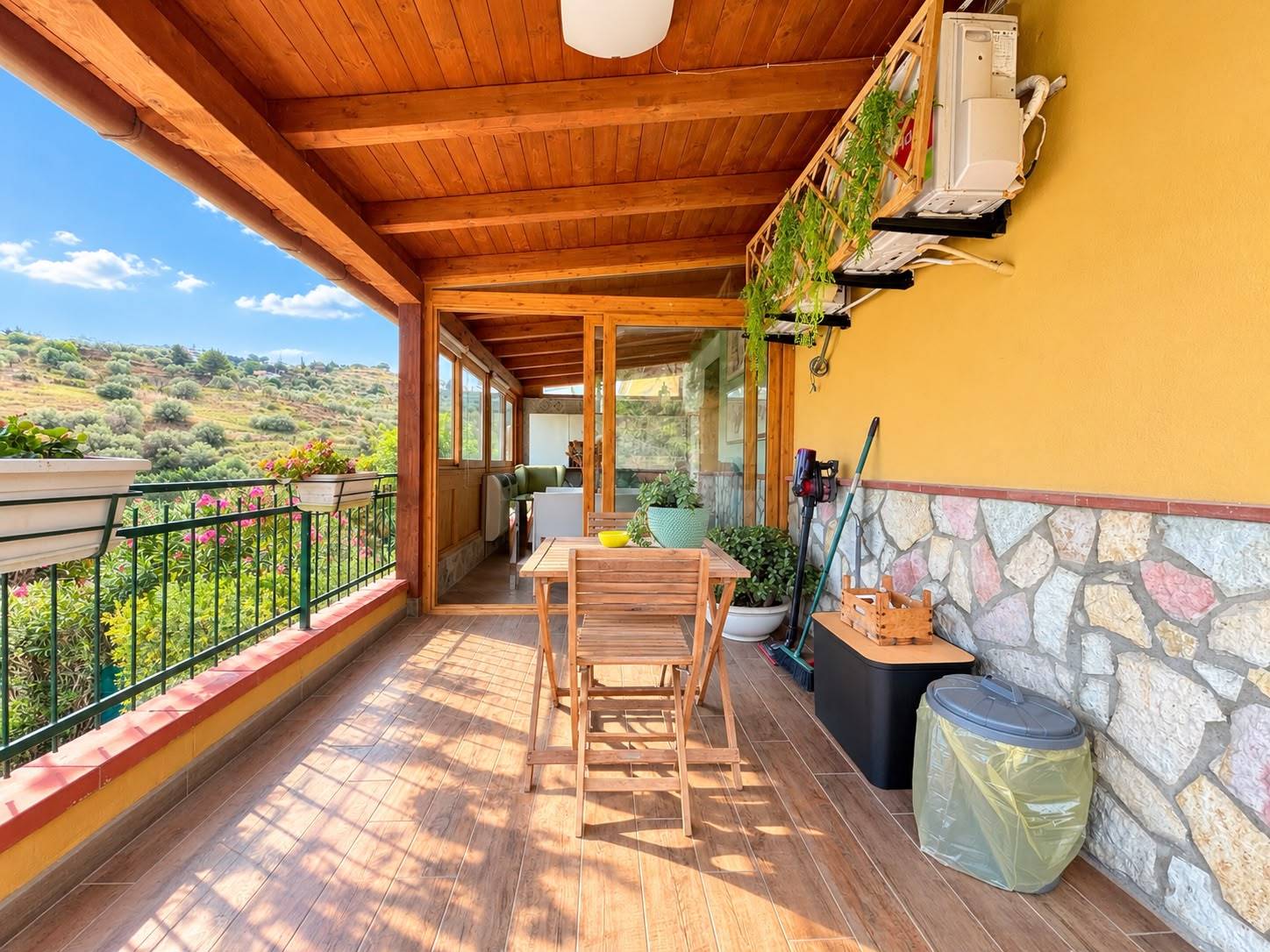 APPARTAMENTO CON SPAZIO ESTERNO GOLDEN HILL 3