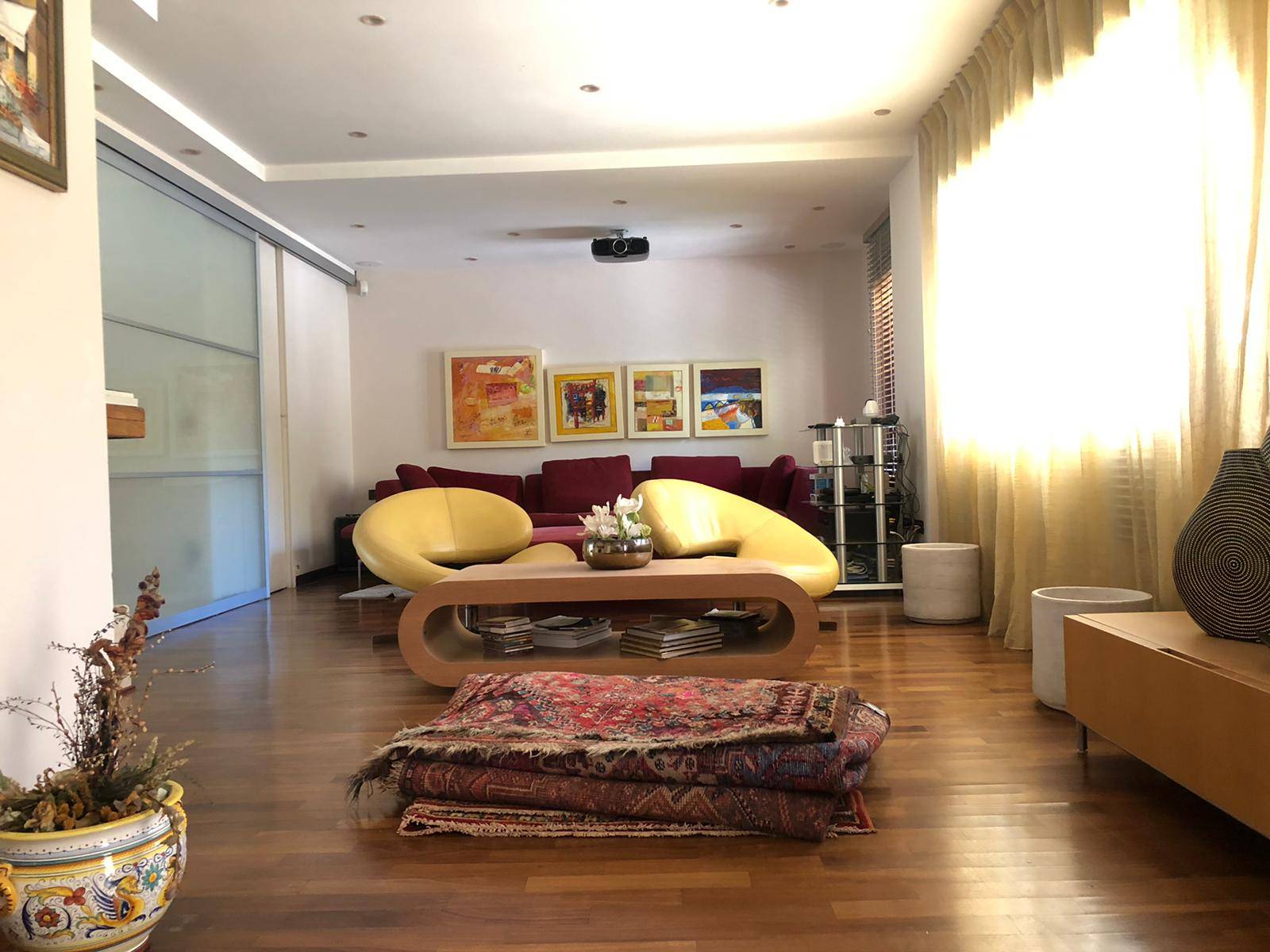 APPARTAMENTO IN VILLA OTTIMO STATO