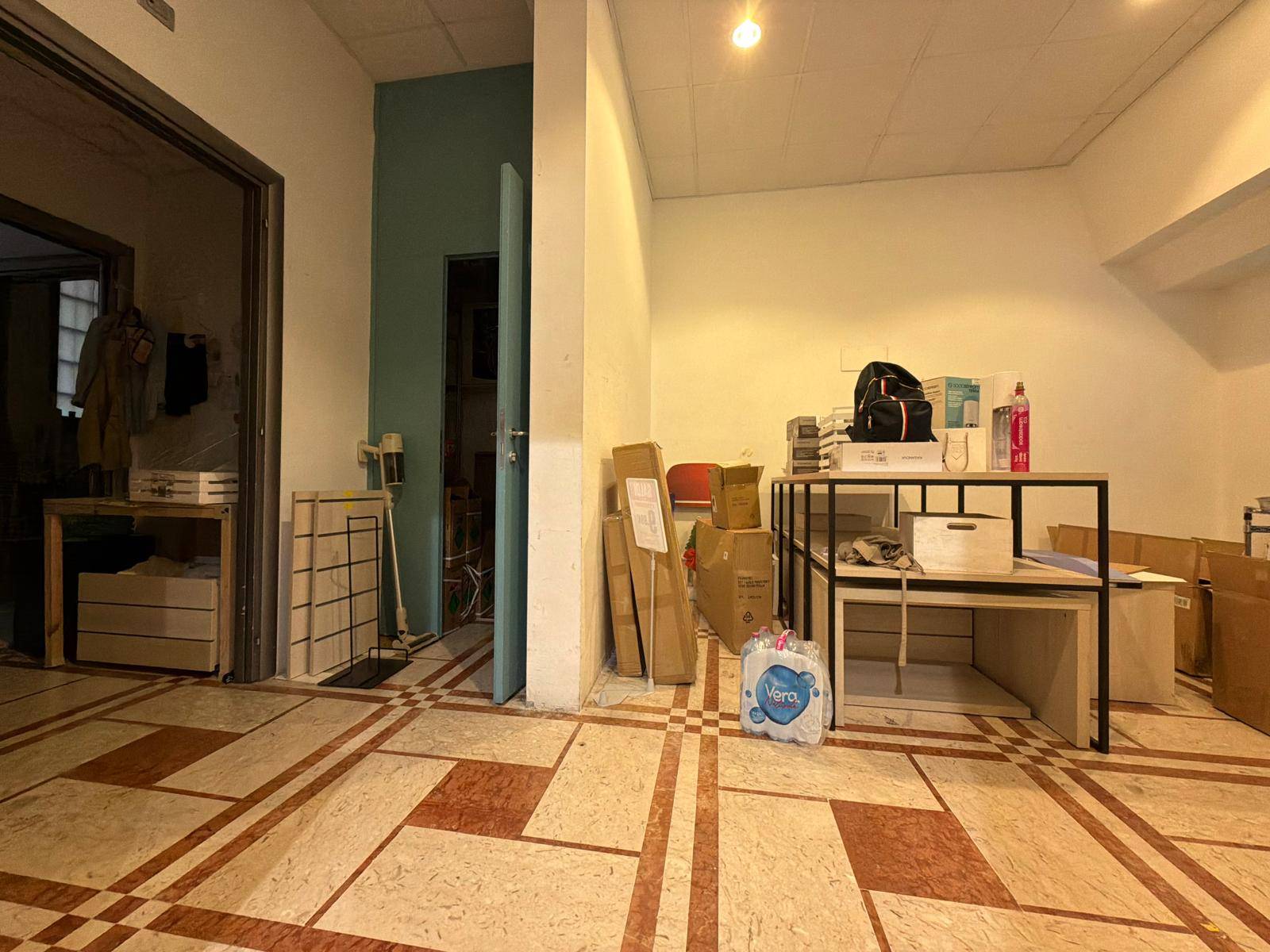 LOCALE COMMERCIALE SU VIA MARCHESE DI VILLABIANCA