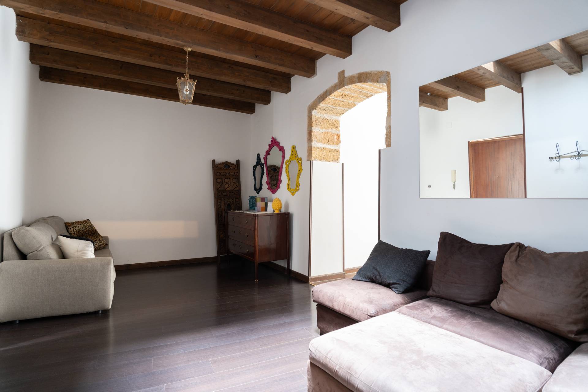TRILOCALE IN PALAZZO STORICO ZONA CENTRO