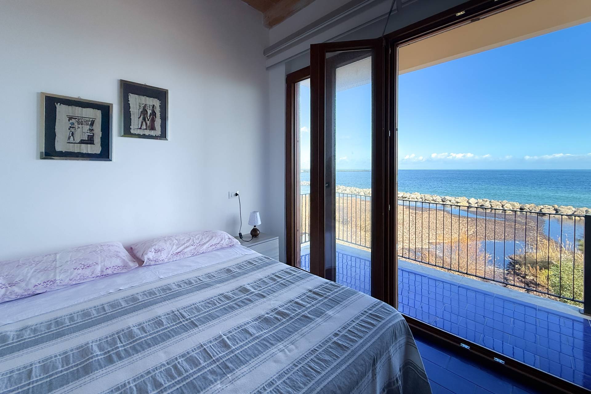 VILLETTA CON ACCESSO PRIVATO AL MARE