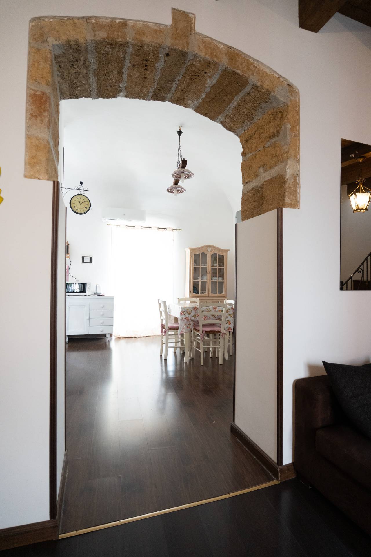 TRILOCALE IN PALAZZO STORICO ZONA CENTRO