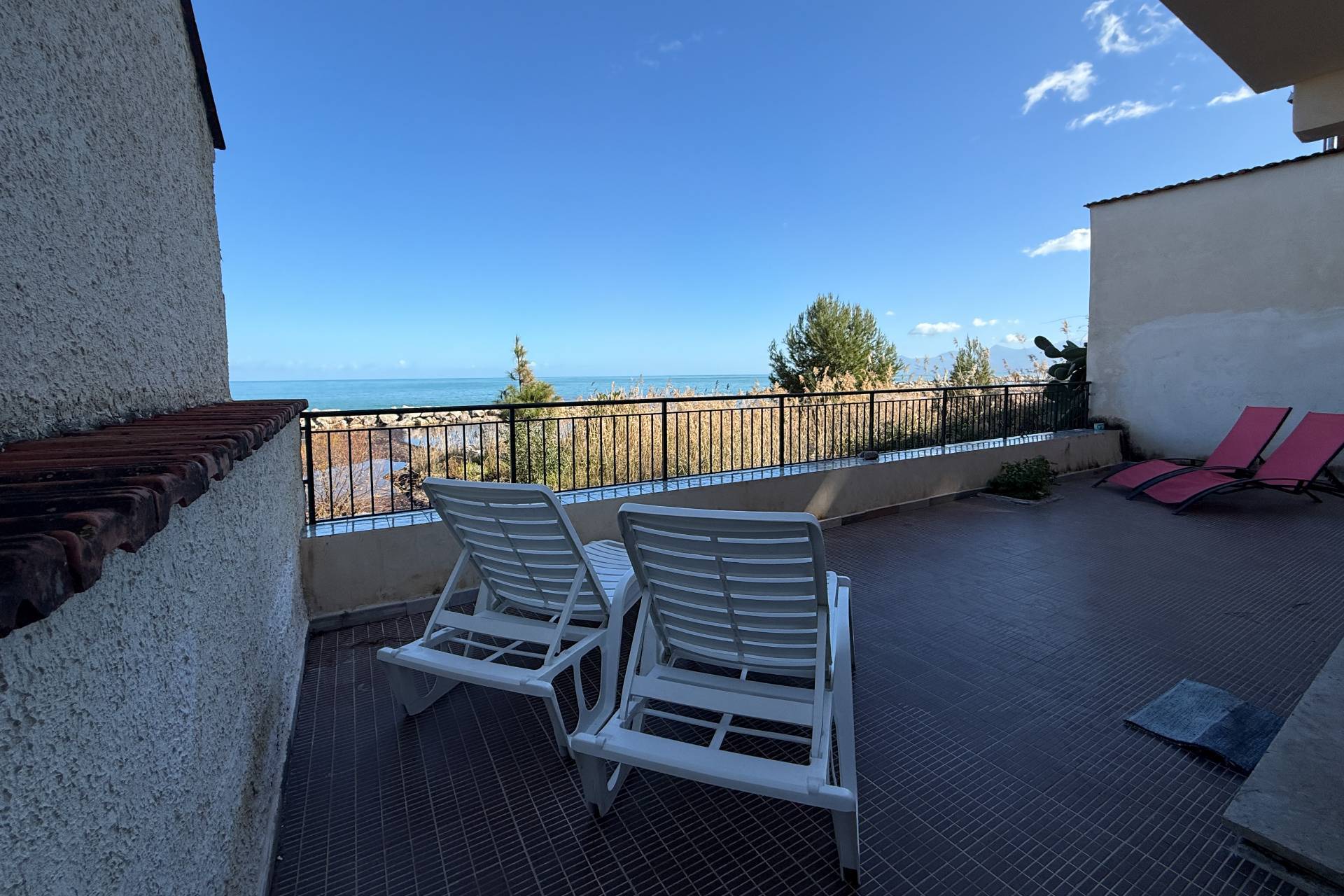 VILLETTA CON ACCESSO PRIVATO AL MARE