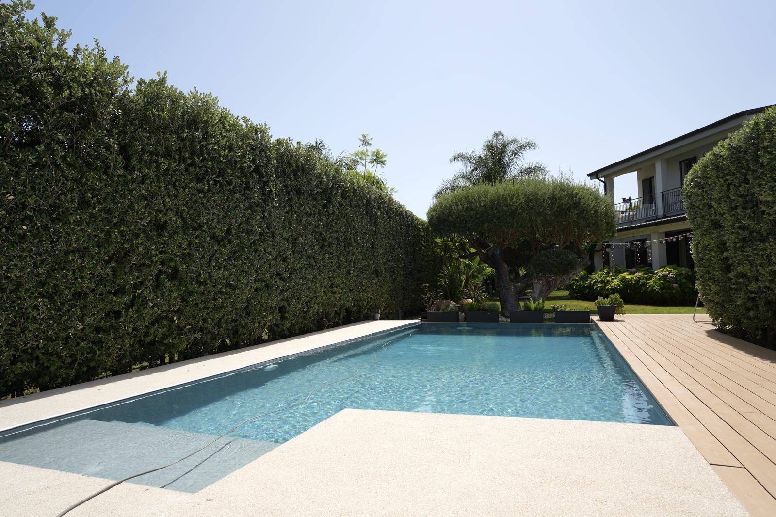 VILLA CON PISCINA ALTAVILLA MILICIA